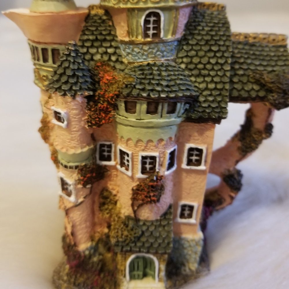Resin Teapot 4 Story House Vintage - Picture 2 of 7